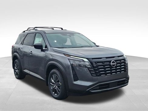 New 2026 Nissan Pathfinder SV image 10