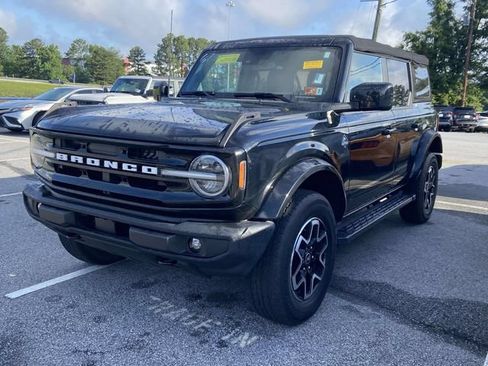 Used 2022 Ford Bronco Outer Banks AWD/4WD image 3