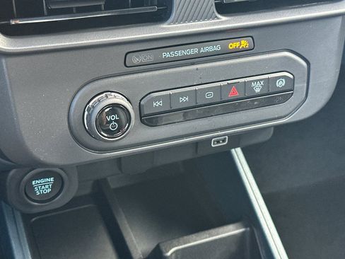 New 2026 Ford Maverick XLT w/ Black Appearance Package image 19