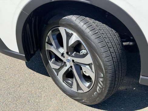 Used 2022 Subaru Outback Touring XT AWD/4WD image 11