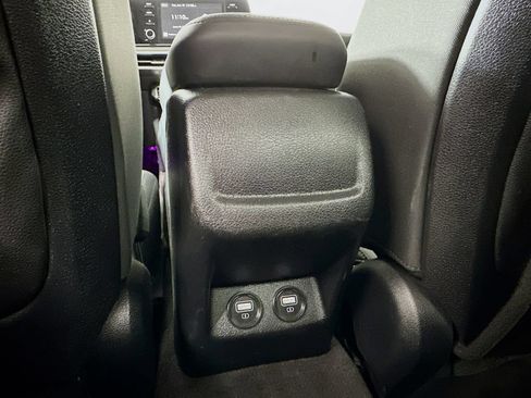 Used 2022 Kia K5 LXS FWD image 4