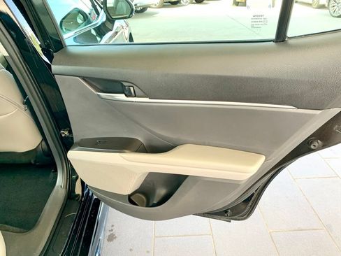 Used 2023 Toyota Camry SE FWD image 22