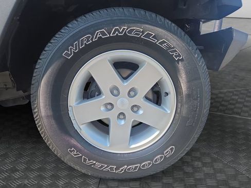 Used 2012 Jeep Wrangler Unlimited Sport AWD/4WD image 32