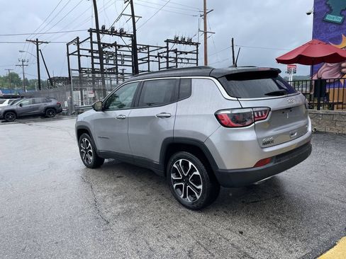 Certified 2023 Jeep Compass Limited AWD/4WD image 3