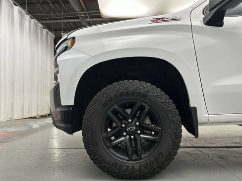 Used 2019 Chevrolet Silverado 1500 LT Trail Boss AWD/4WD image 20