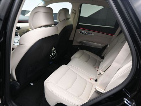 New 2026 Genesis GV70 2.5T Select image 7