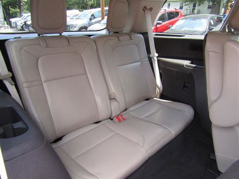 Used 2020 Lincoln Aviator Reserve image 46