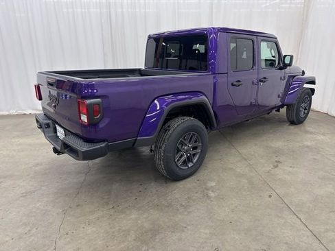 New 2026 Jeep Gladiator Sport image 24