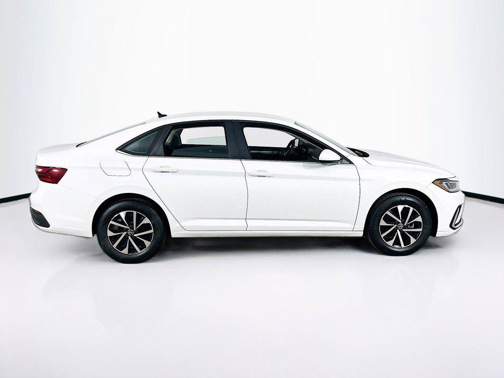 Used 2026 Volkswagen Jetta S FWD image 4