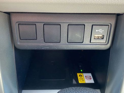 Used 2022 Toyota Corolla Cross LE image 24