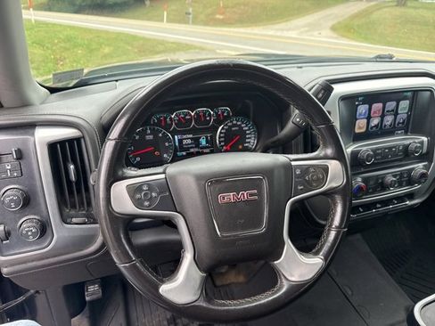 Used 2019 GMC Sierra 1500 SLE w/ SLE Value Package image 33