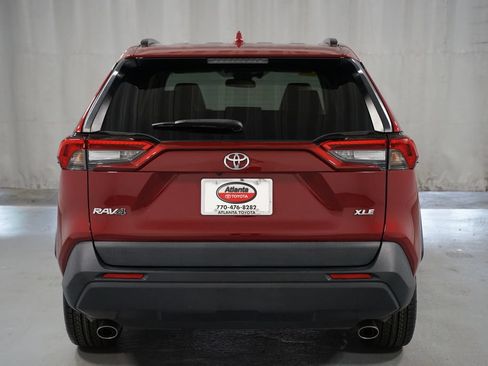 Certified 2022 Toyota RAV4 XLE Premium FWD image 7
