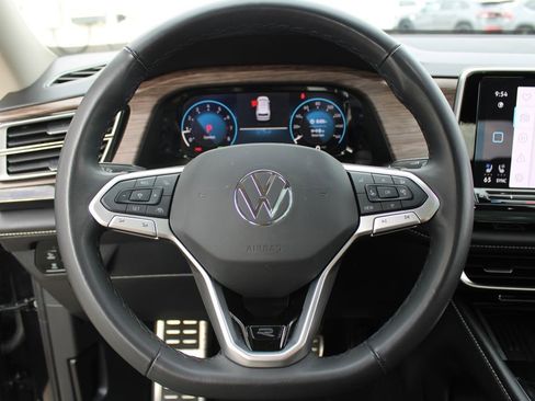 Certified 2025 Volkswagen Atlas SEL Premium R-Line image 12