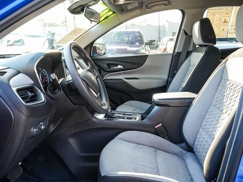 Used 2024 Chevrolet Equinox LS w/ LS Convenience Package FWD image 17