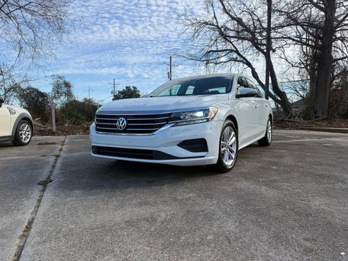 Used 2020 Volkswagen Passat 2.0T SE image 2