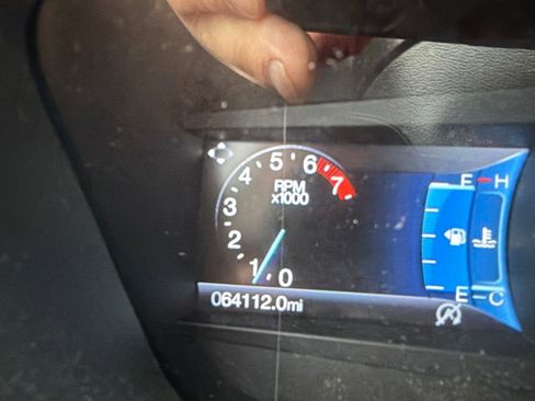 Used 2019 Ford Fusion SE FWD image 16