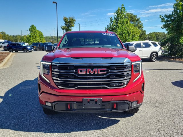 Used 2024 GMC Sierra 1500 AT4 w/ Technology Package AWD/4WD image 2