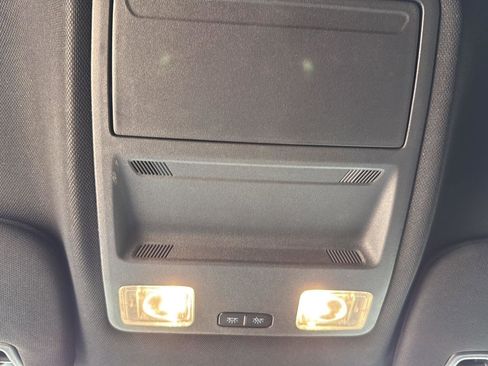 Used 2024 Ford Mustang EcoBoost image 17