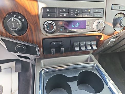 Used 2012 Ford F250 Lariat w/ Lariat Ultimate Pkg AWD/4WD image 18