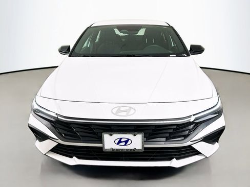 New 2026 Hyundai Elantra Sport image 2