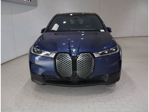 Certified 2024 BMW iX xDrive50 AWD/4WD image 9