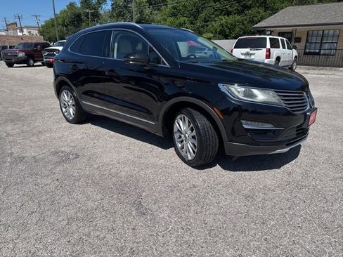 Used 2017 Lincoln MKC Reserve w/ Lincoln MKC Climate Package image 6