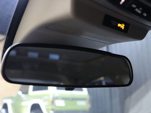 Used 2025 Honda Accord SE image 37