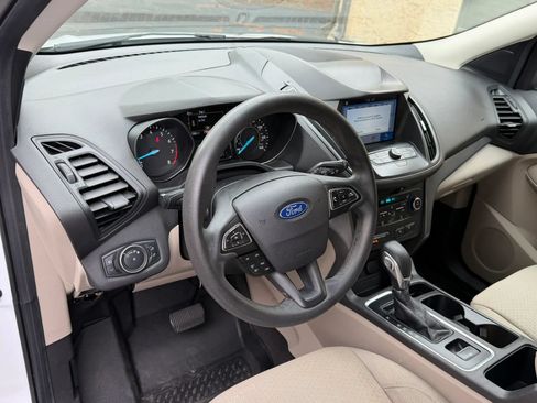 Used 2019 Ford Escape SE FWD image 22