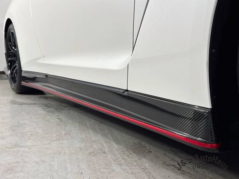 Used 2021 Nissan GT-R NISMO AWD/4WD image 53