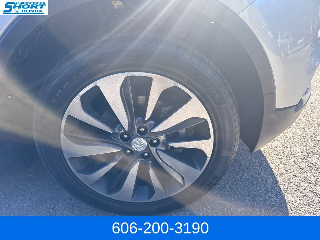 Used 2022 Buick Encore Preferred AWD/4WD image 4