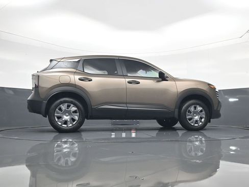 New 2026 Nissan Kicks S image 24