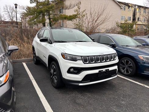 Used 2022 Jeep Compass Limited image 4