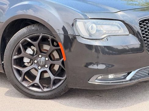 Used 2020 Chrysler 300 S RWD image 2