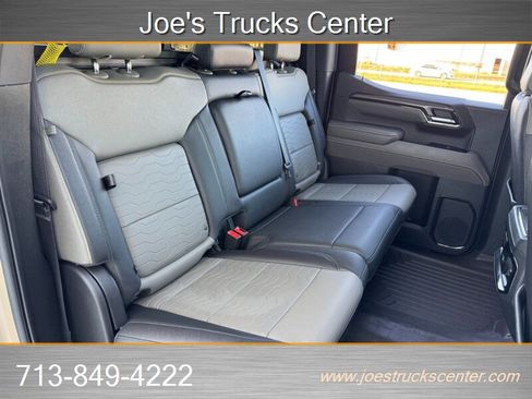 Used 2023 Chevrolet Silverado 1500 ZR2 image 39