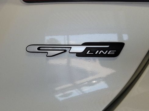 Used 2023 Kia Forte GT-Line w/ GT-Line Technology Package FWD image 7