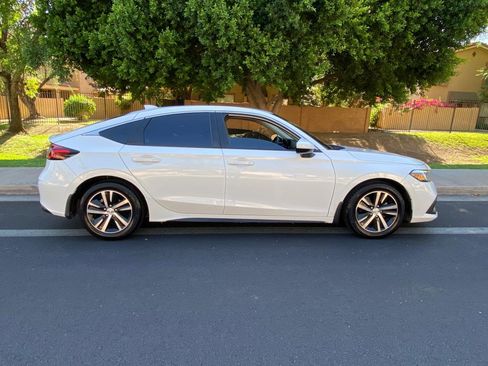 Used 2023 Honda Civic LX image 6