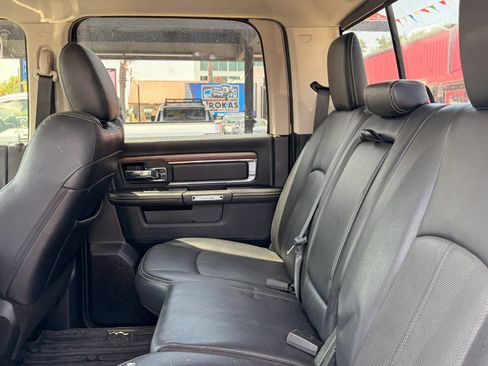 Used 2017 RAM 1500 Laramie w/ Convenience Group AWD/4WD image 12
