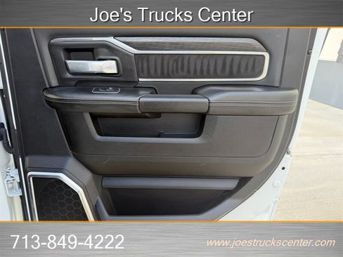 Used 2023 RAM 2500 Laramie AWD/4WD image 32