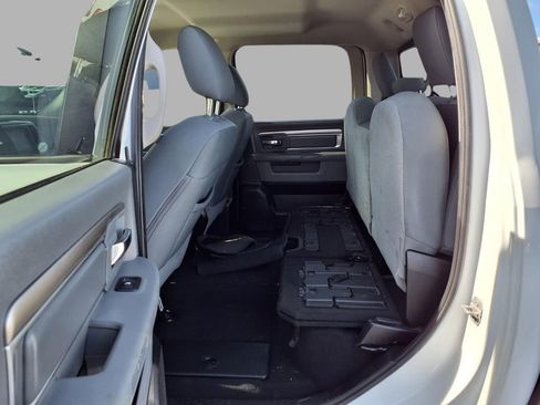 Used 2019 RAM 1500 Big Horn image 28