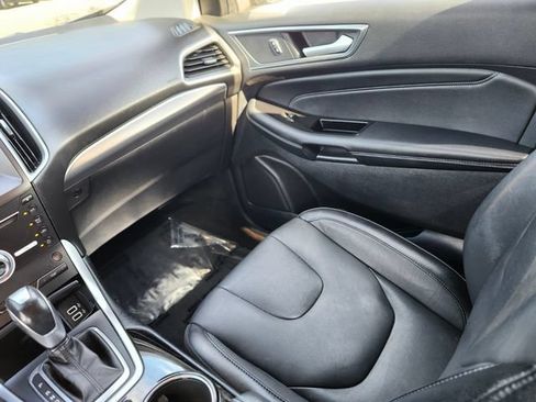 Certified 2018 Ford Edge Titanium AWD/4WD image 15