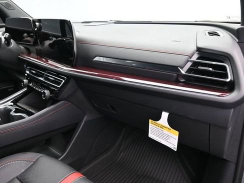 Used 2024 Chevrolet Traverse RS w/ LPO, Floor Liner Package AWD/4WD image 38