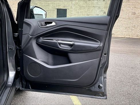 Used 2019 Ford Escape SEL image 23