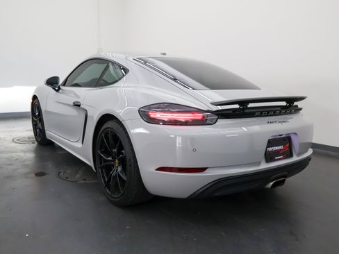 Used 2019 Porsche 718 Cayman RWD image 5