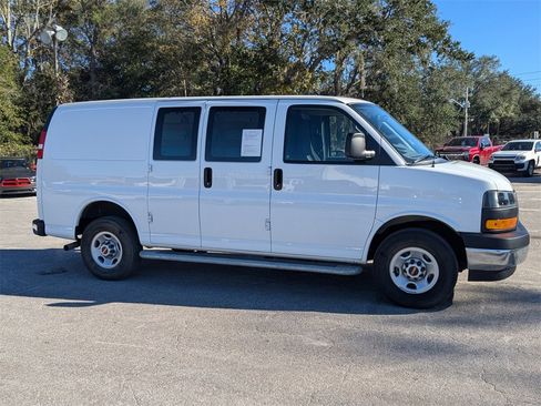 Used 2024 GMC Savana 2500 w/ Driver Convenience Package image 1