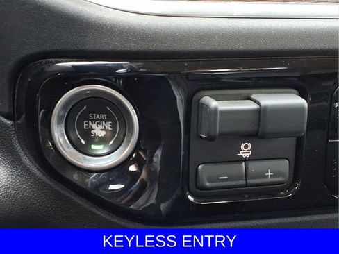 Used 2024 Chevrolet Silverado 2500 LT w/ All Star Edition AWD/4WD image 13