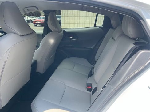 Used 2026 Toyota Prius XLE FWD image 13