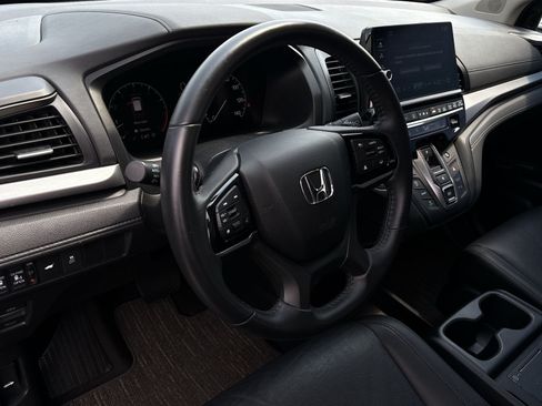 Used 2025 Honda Odyssey EX-L image 16
