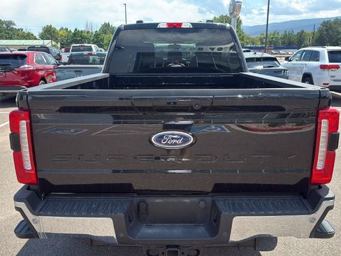 Used 2025 Ford F250 Lariat AWD/4WD image 6