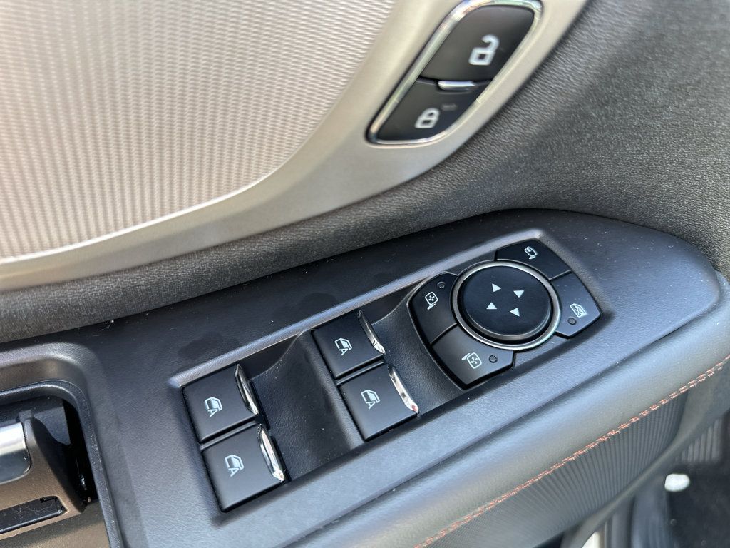 Used 2025 Ford Expedition Active AWD/4WD image 22