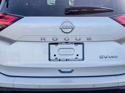 Used 2024 Nissan Rogue SV image 22